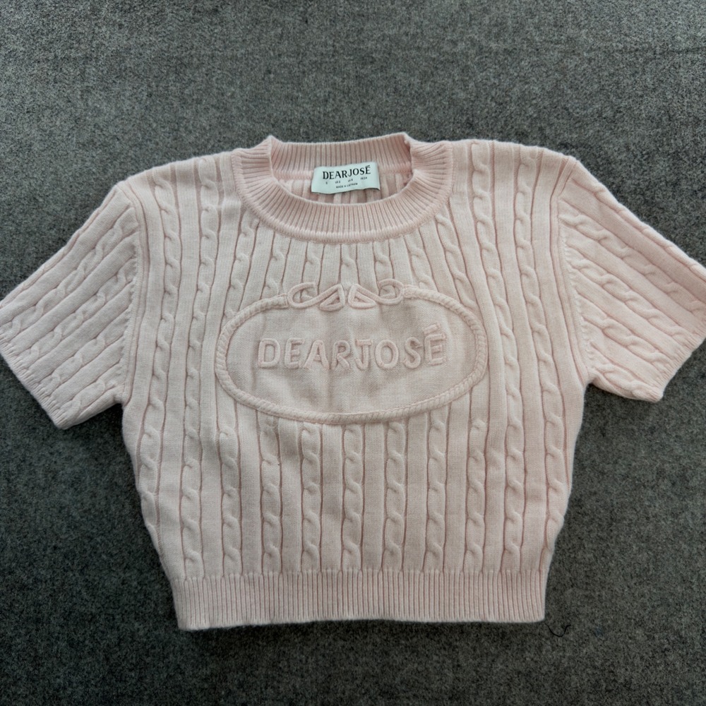 Dear Jose Pink Cable Knit Short Sleeve Cropped Sweater Logo Crest Size S US 2